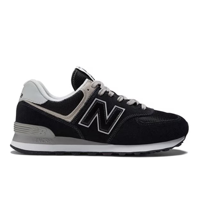Win New Balance 574 Trainers